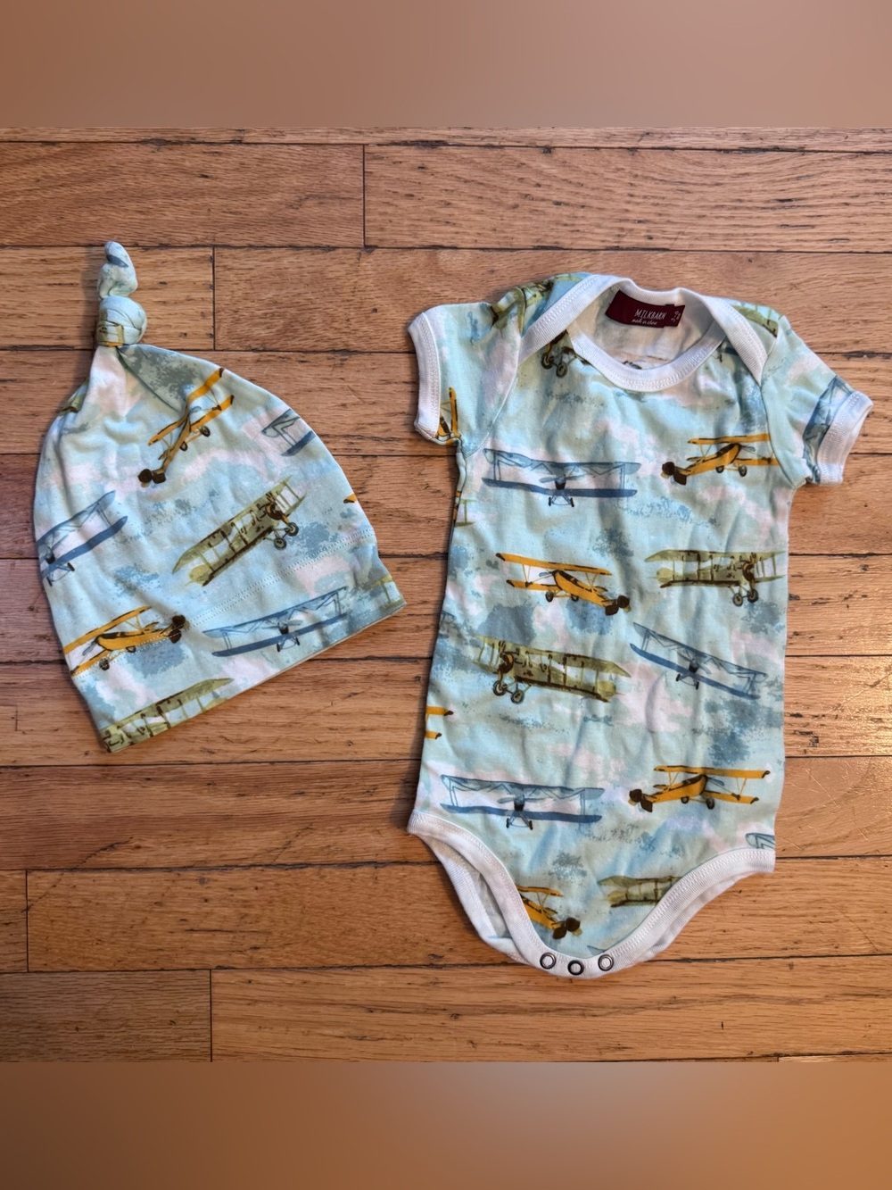 Milkbarn Airplane Print Baby Bodysuit & Knot Hat 3-6 months organic cotton